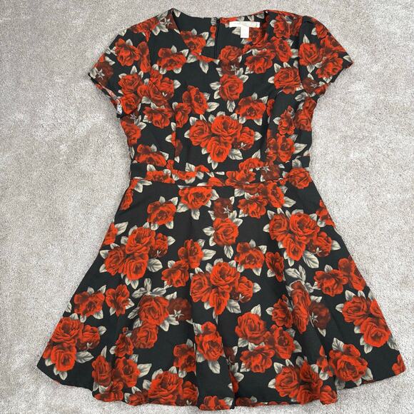 Black Red Rose Floral Mini Dress Size L Skater Romantic Grunge Forever 21 - Picture 1 of 5